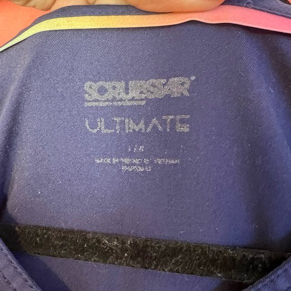 Large Navy Scrubstar scrub top / bottom - Picture 8 of 9